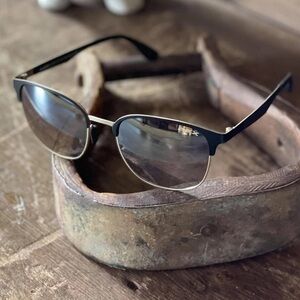 BEX Sunglasses Tanaya black/gold color polarized